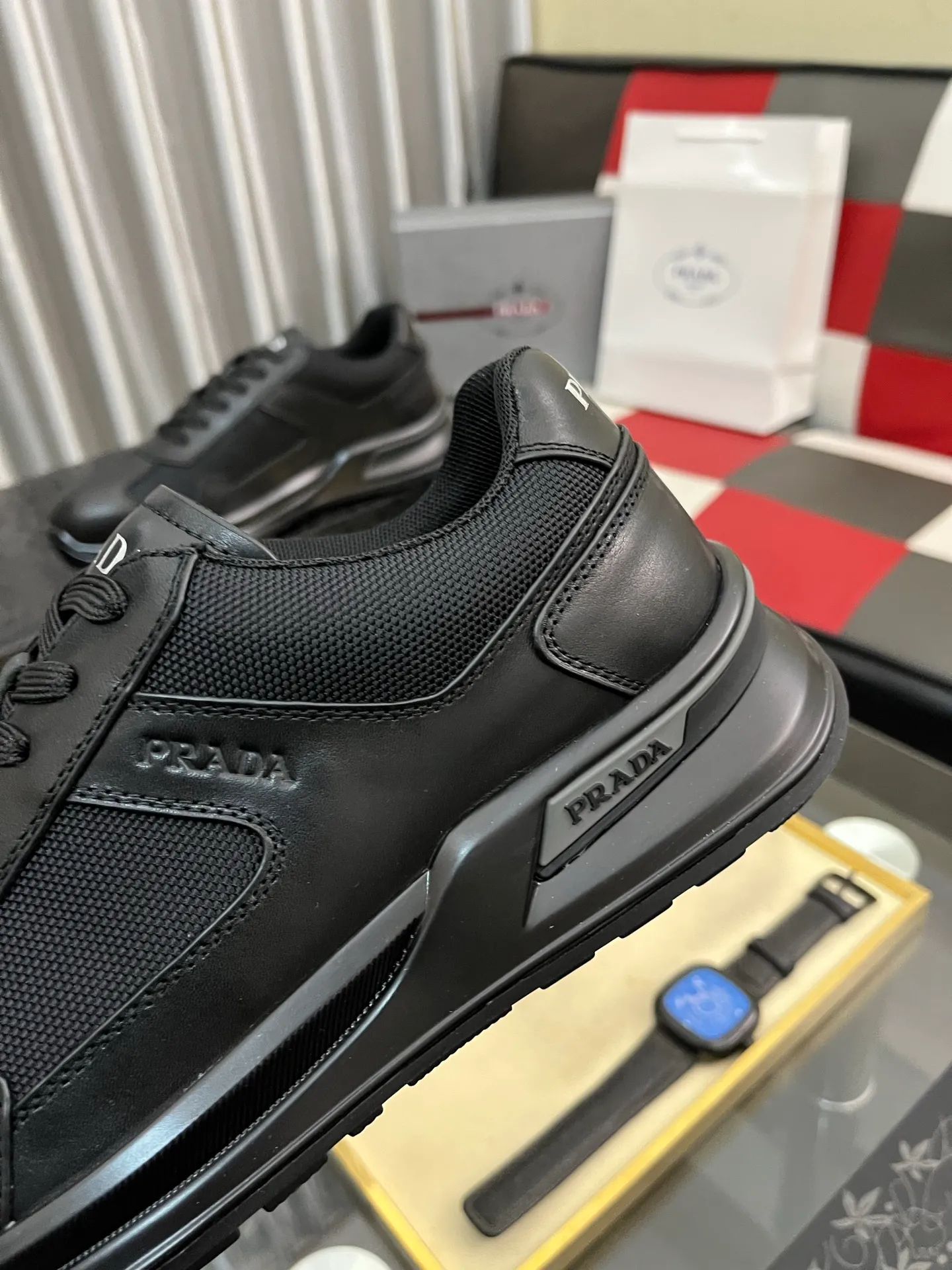 Men's shoes 💰600⌚️⌚️【PRADA】Prada casual shoes, originally developed 1:1, made of high-mercerized cowhide with imported cowhide, silk sheepskin lining, rubber outsole, comfortable and soft on the foot, size: 38-442️⃣Colors available